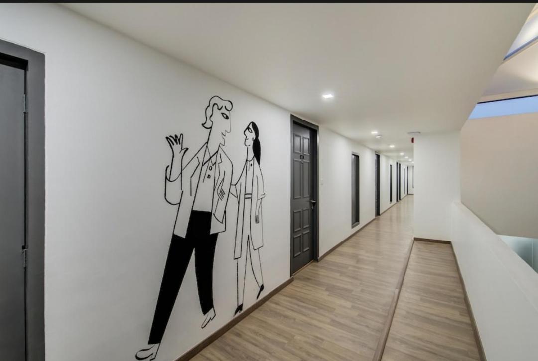 פונה Hotel Town Plaza מראה חיצוני תמונה